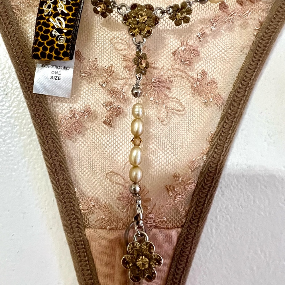 Enamel crystal flower G string